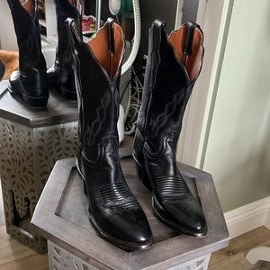 Lucchese, black leather cowgirl boots